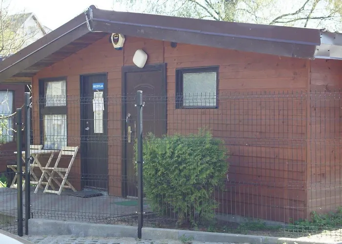 山林小屋 琥珀娱乐中心酒店