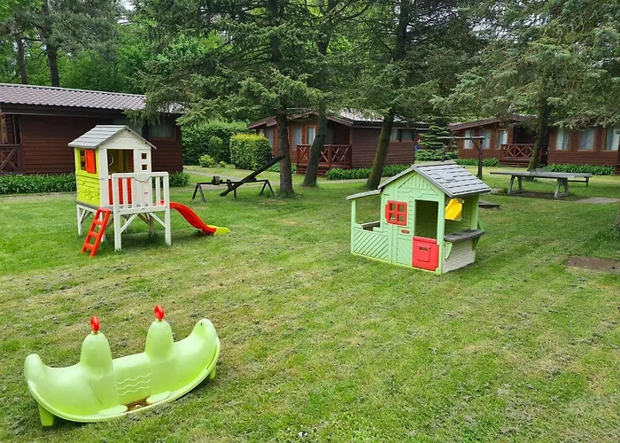 琥珀娱乐中心酒店 山林小屋 Kąty Rybackie