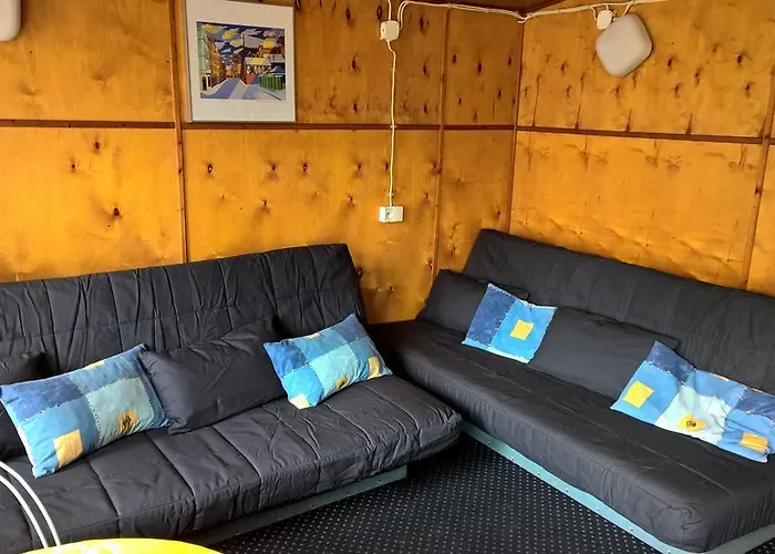 琥珀娱乐中心酒店 Kąty Rybackie