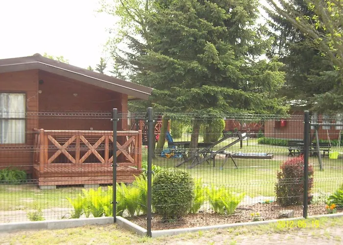 琥珀娱乐中心酒店 山林小屋 Kąty Rybackie