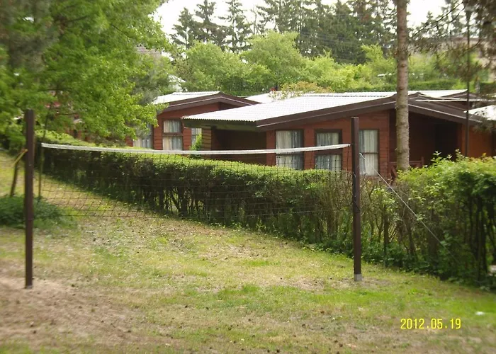 琥珀娱乐中心酒店 Kąty Rybackie