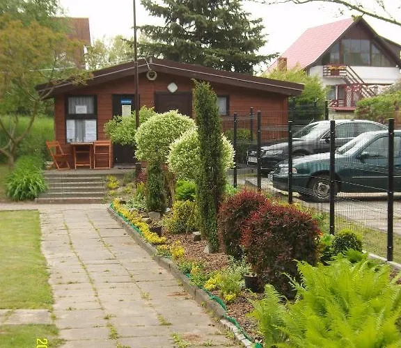 山林小屋 琥珀娱乐中心酒店