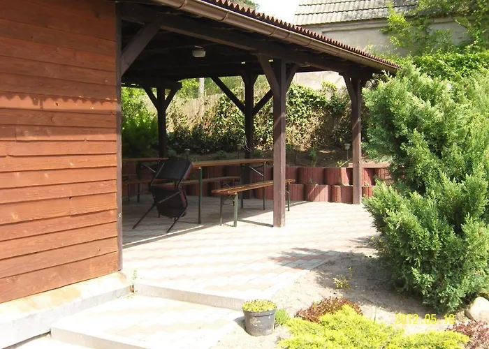 琥珀娱乐中心酒店 山林小屋 Kąty Rybackie